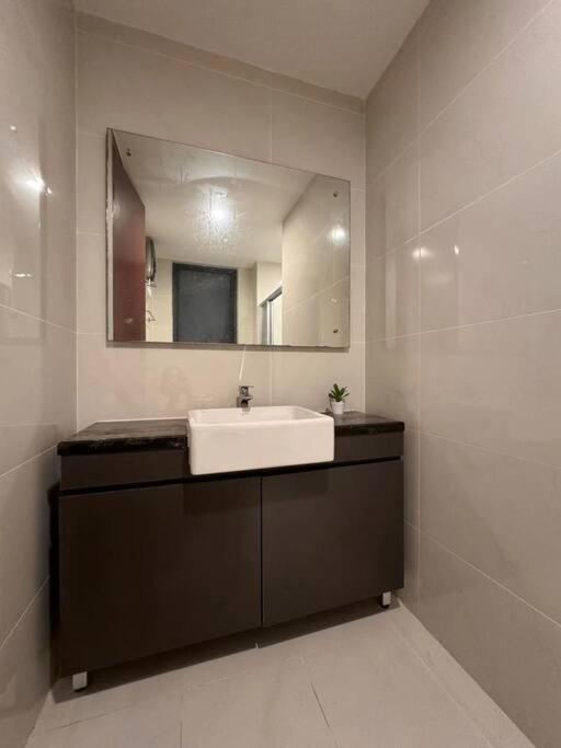 Spacious Balcony Royal Full Seaview With 2carparks Foc Netflix Access And Youtube Premium 3beds3bath For 6-10pax By Minshuku Apartment Johor Bahru